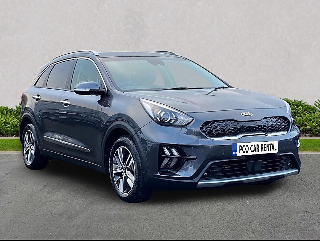 Grey Kia Niro plug-in hybrid, front three-quarter view